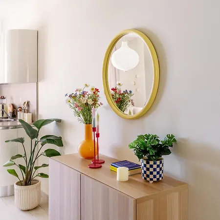 Charming, Modern With Terrace Ldem1-4