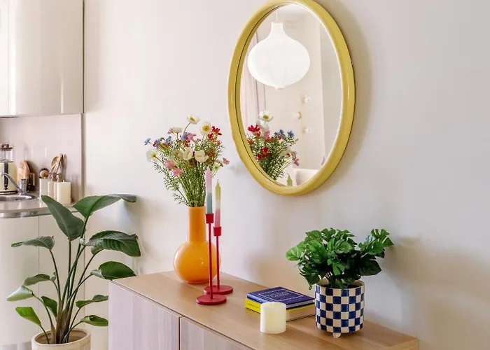 Charming, Modern With Terrace Ldem1-4